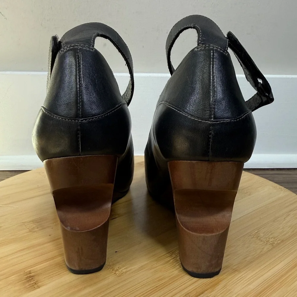 Tsubo Sculptural Wedge Pumps Womens 8 Black Leather Wood Heel Statement Shoe